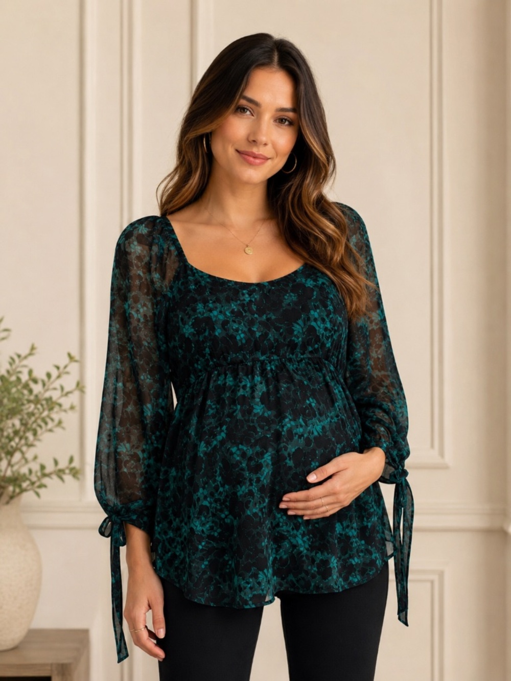 Isabel Maternity Green & Black Floral Sheer Sleeve Blouse Medium NWT